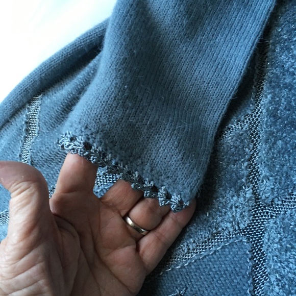 Sweater - Picture 6 of 8